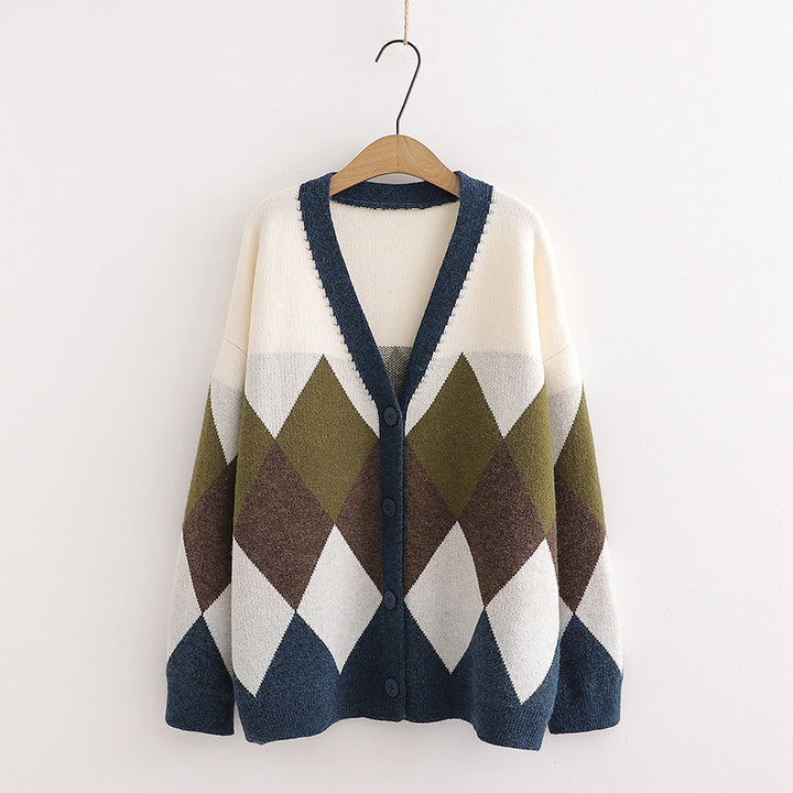 Ladies elegant knitted vest with attractive diamond patterns Lune London