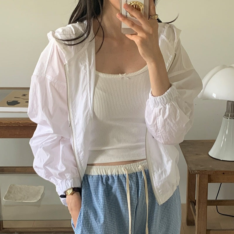 Veste de transition légère pour femmes avec capuche et manches volumineuses Chic & Stil