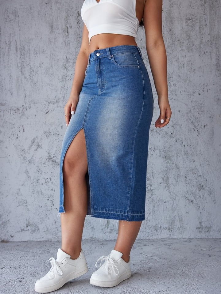 Jupe maxi en denim pour femme avec fente latérale et franges modernes Chic & Stil