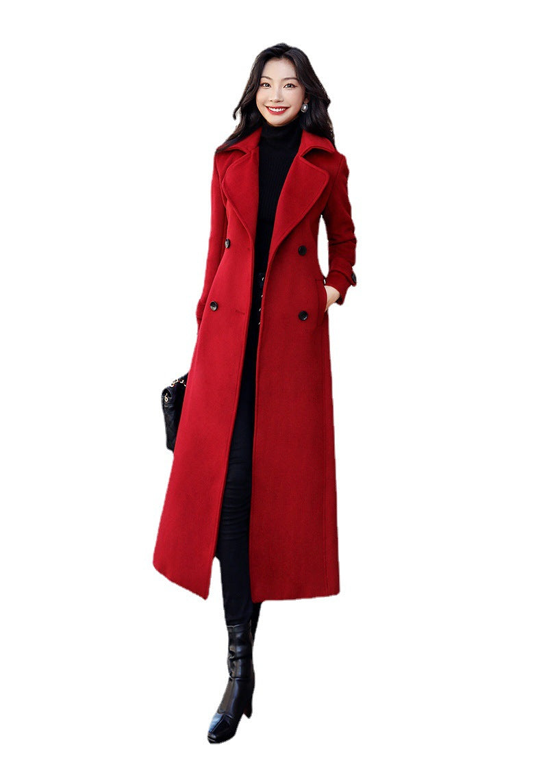 Elegant coat for women with double-breasted buttons and practical cut Lune London