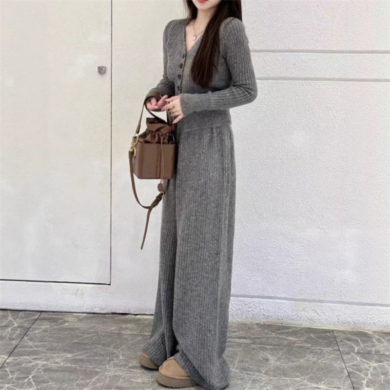 Combinaison tricotée pour femmes avec détails en boutons et coupe décontractée Chic & Stil