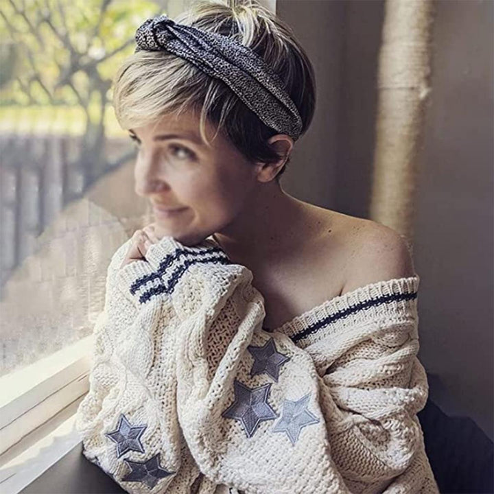 Knit jacket for women with decorative star pattern Lune London