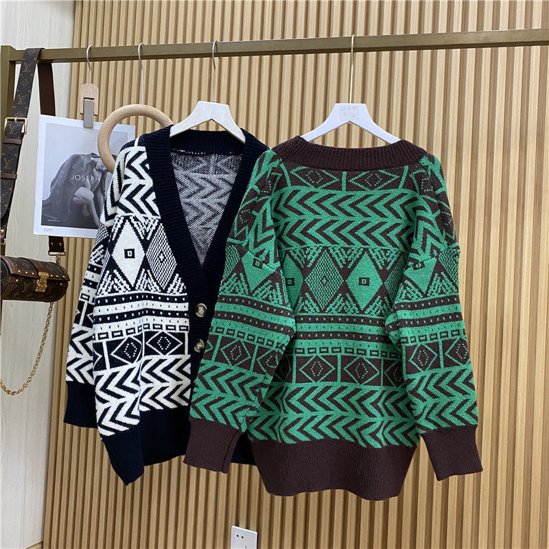 Oversized knitted jacket for women with geometric pattern Lune London