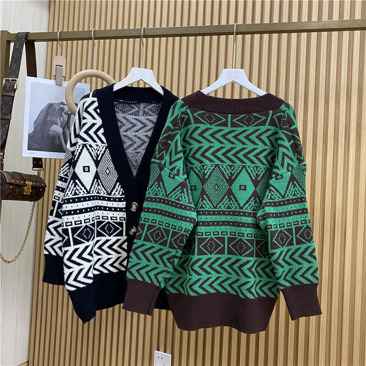 Oversized knitted jacket for women with geometric pattern Lune London