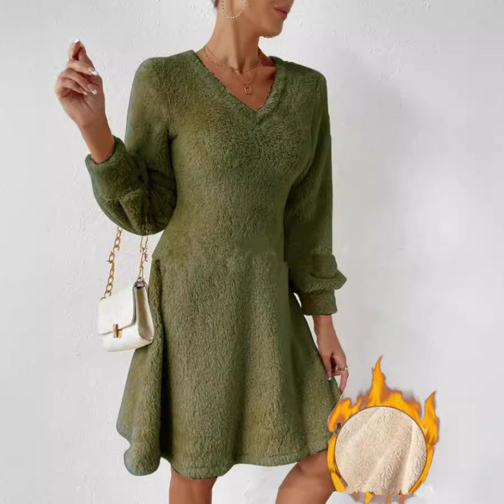 Fluid V-neck dress for women with long sleeves and soft fleece Lune London