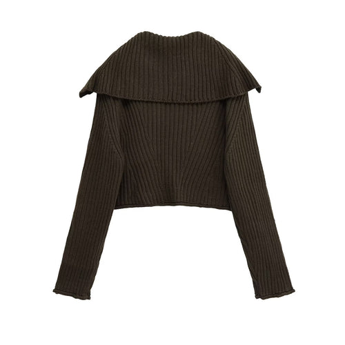 Cropped knitted jacket for women with large collar and button closure Lune London