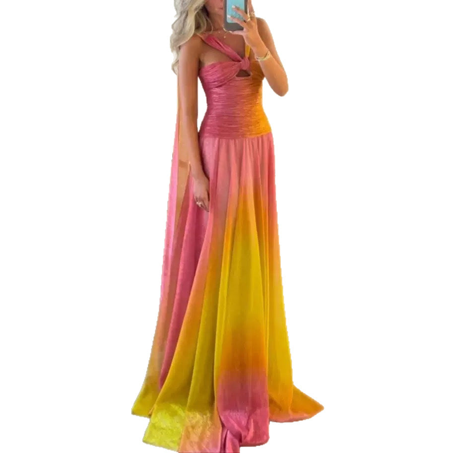 Women's maxi dress with flowing skirt and elegant straps Lune London