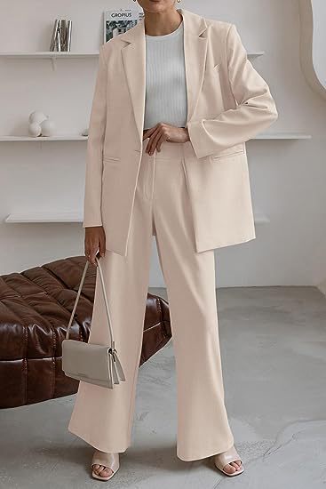 Chic and Stylish Elegant Set for Women with Wide Trousers and Modern Blazer