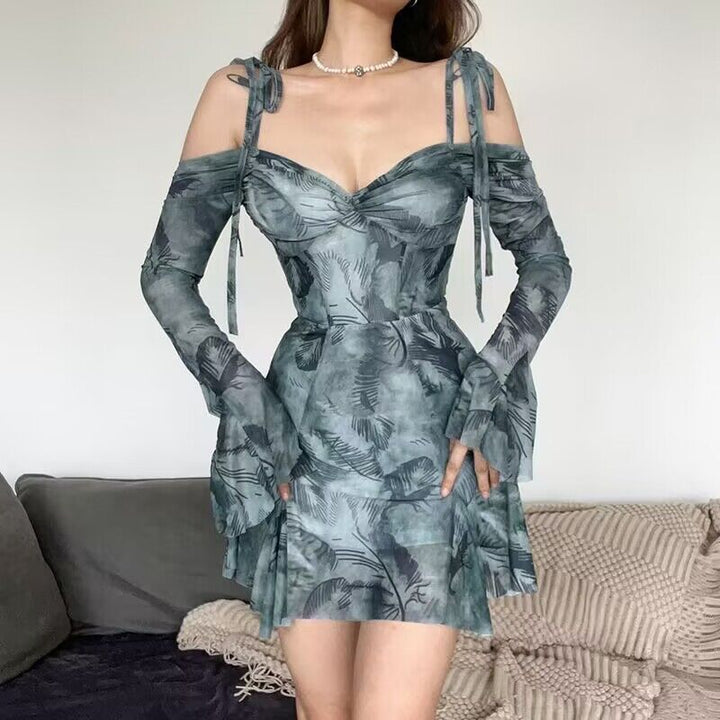 Women's mini dress with off-the-shoulder sleeves and floral pattern Lune London