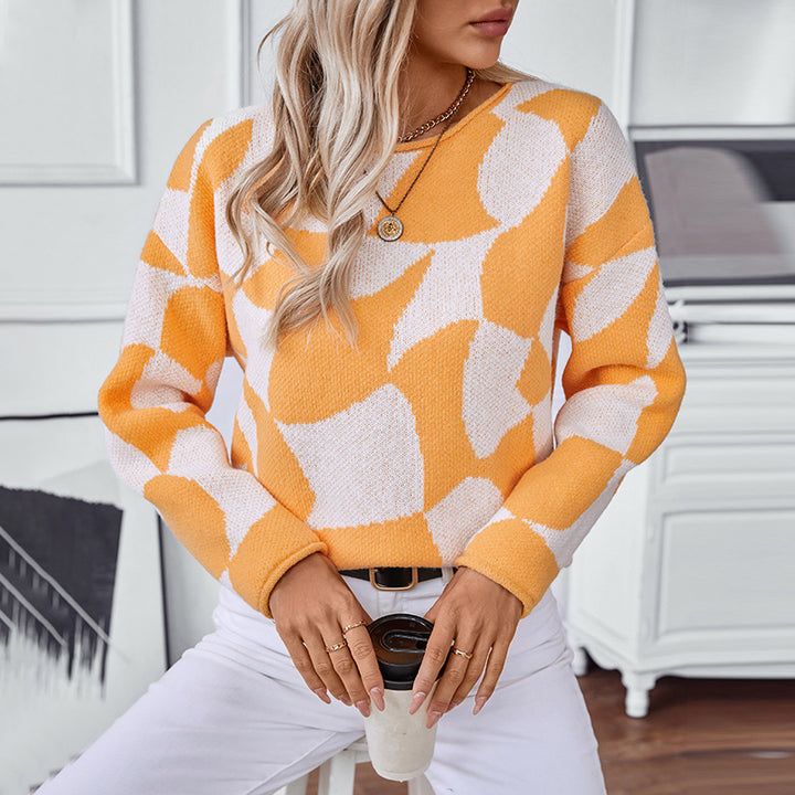 Knitted sweater for women with modern pattern and casual fit Lune London