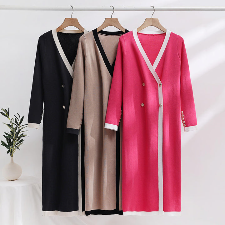 Elegant knitted coat for women with button details and V-neck Lune London