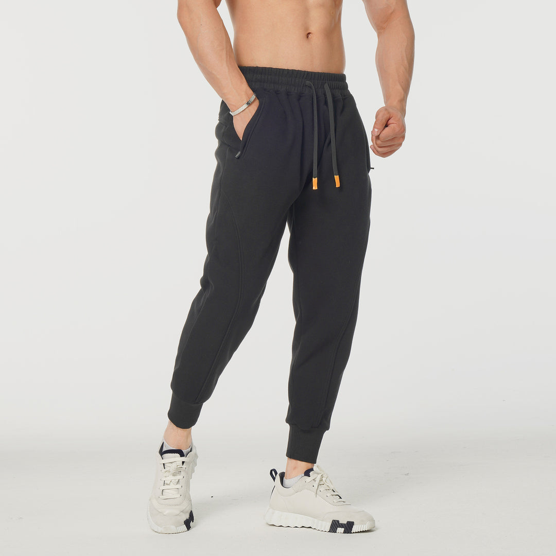 Men's sports pants with elastic waistband and side zip pockets Lune London