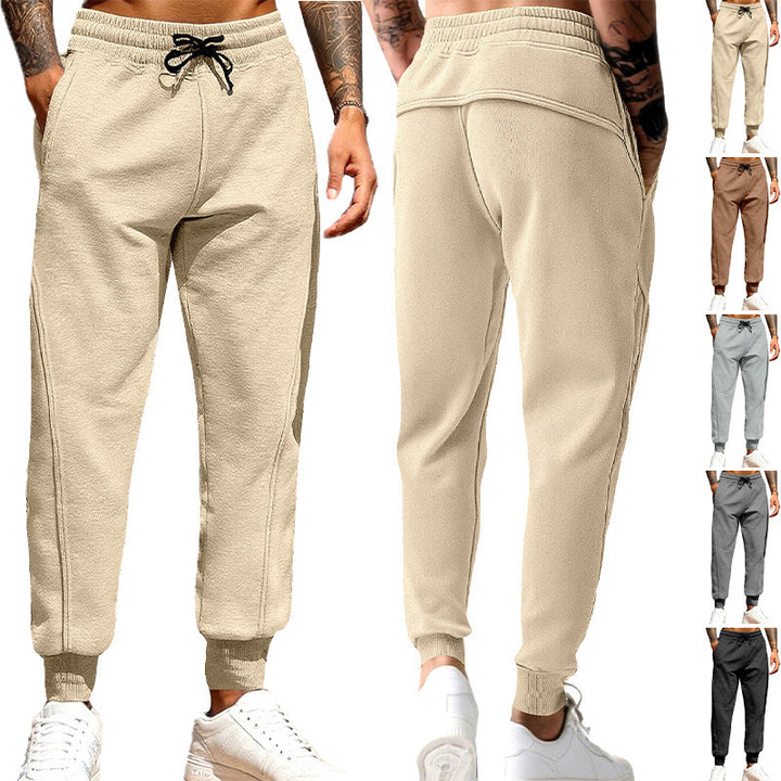 Casual sports pants for men with elastic waistband and practical side pockets Lune London