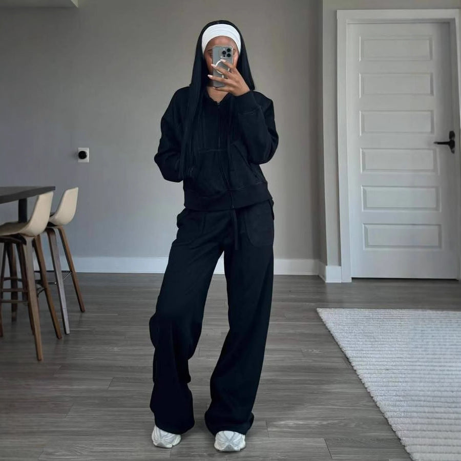 Casual lounge set for women with hood and loose fit Lune London