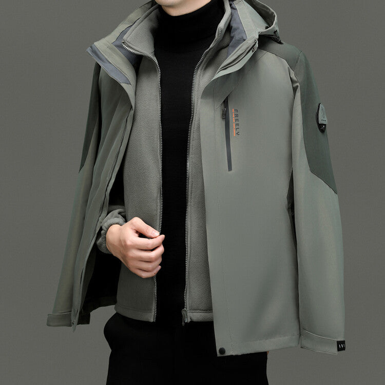 Functional jacket for men with innovative water-repellent properties Lune London