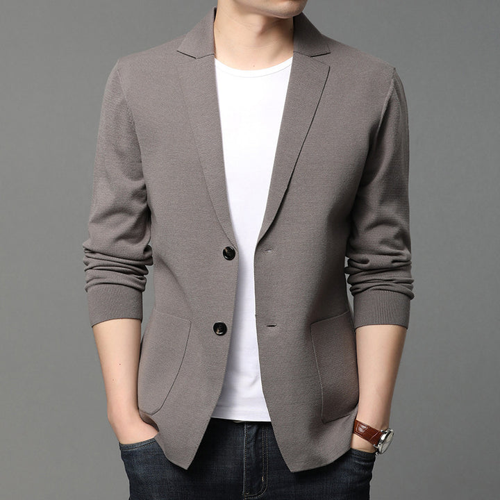 Men's knit blazer with stylish button details and practical pockets Lune London