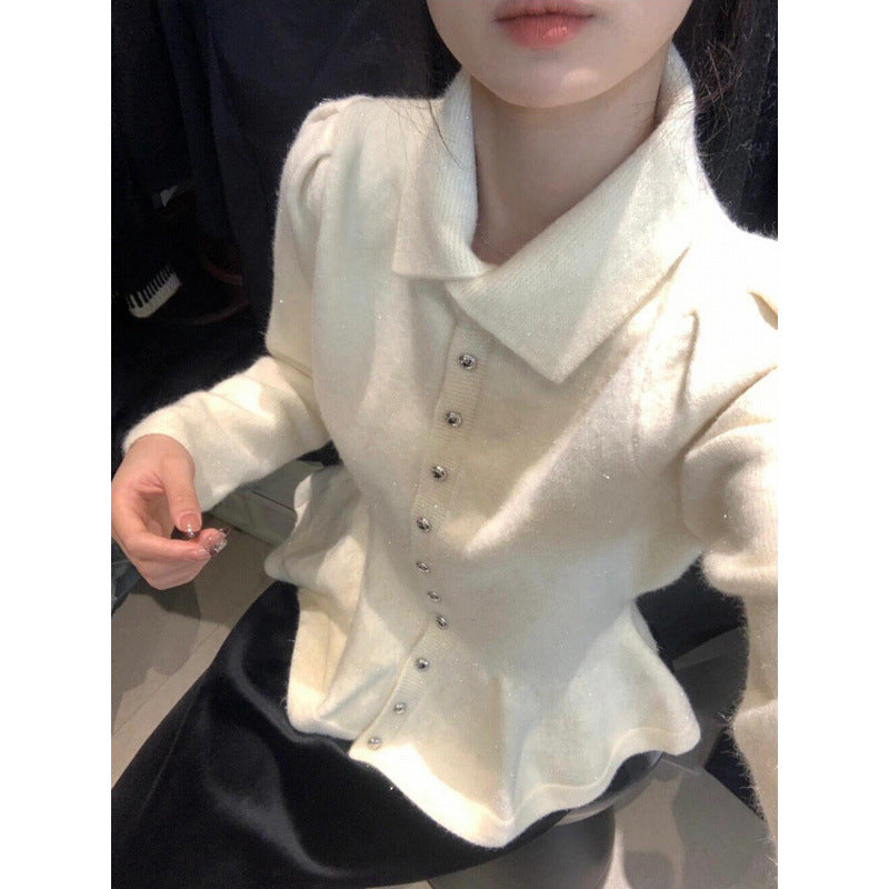 Top péplum pour femmes en maillage doux avec élégants boutons Chic & Stil