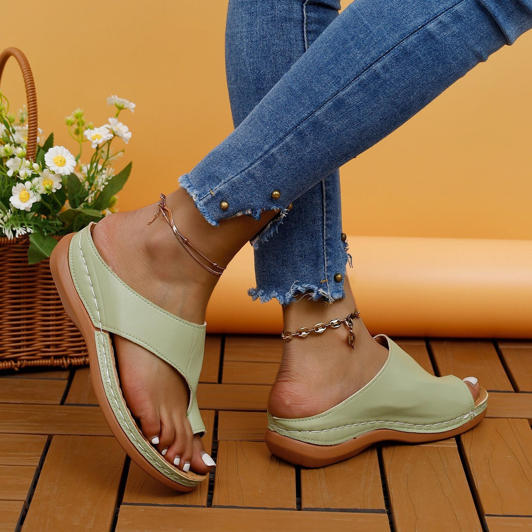 Premium comfort sandals for women with a chic and stylish casual design