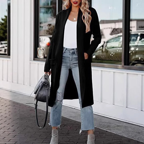 Ladies trendy long sleeve cardigan with practical pockets Lune London