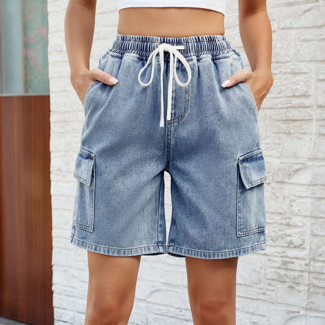 Women's cargo shorts with elastic waist and practical side pockets Lune London