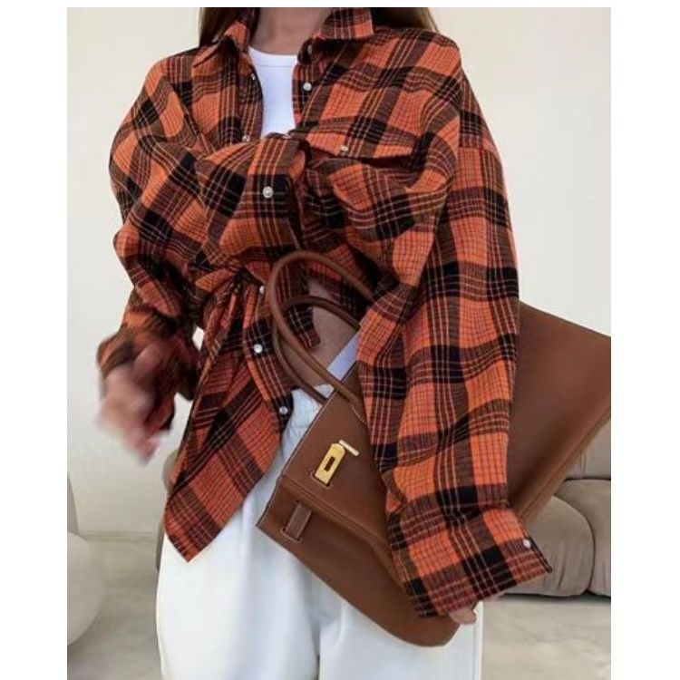 Flannel shirt for women with plaid pattern and relaxed fit Lune London