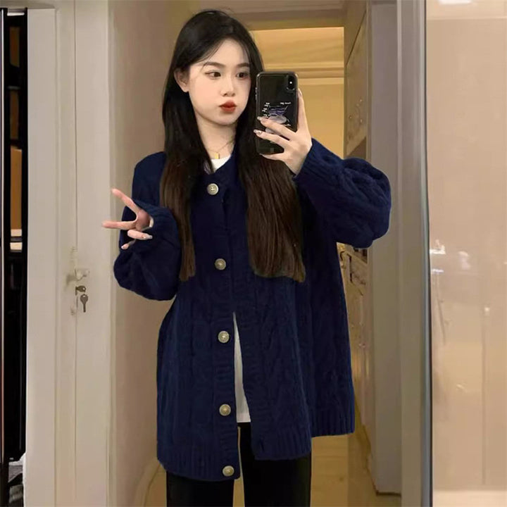 Cardigan en maille épaisse pour femmes avec grands boutons et coupe décontractée Chic & Stil