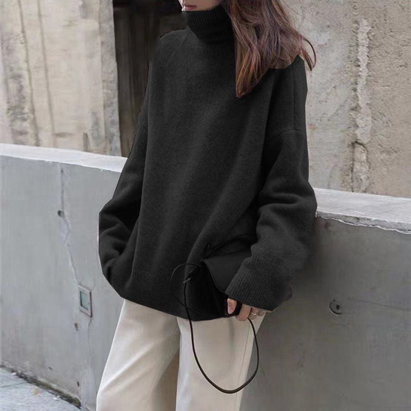Comfortable turtleneck sweater for women in high-quality wool blend Lune London