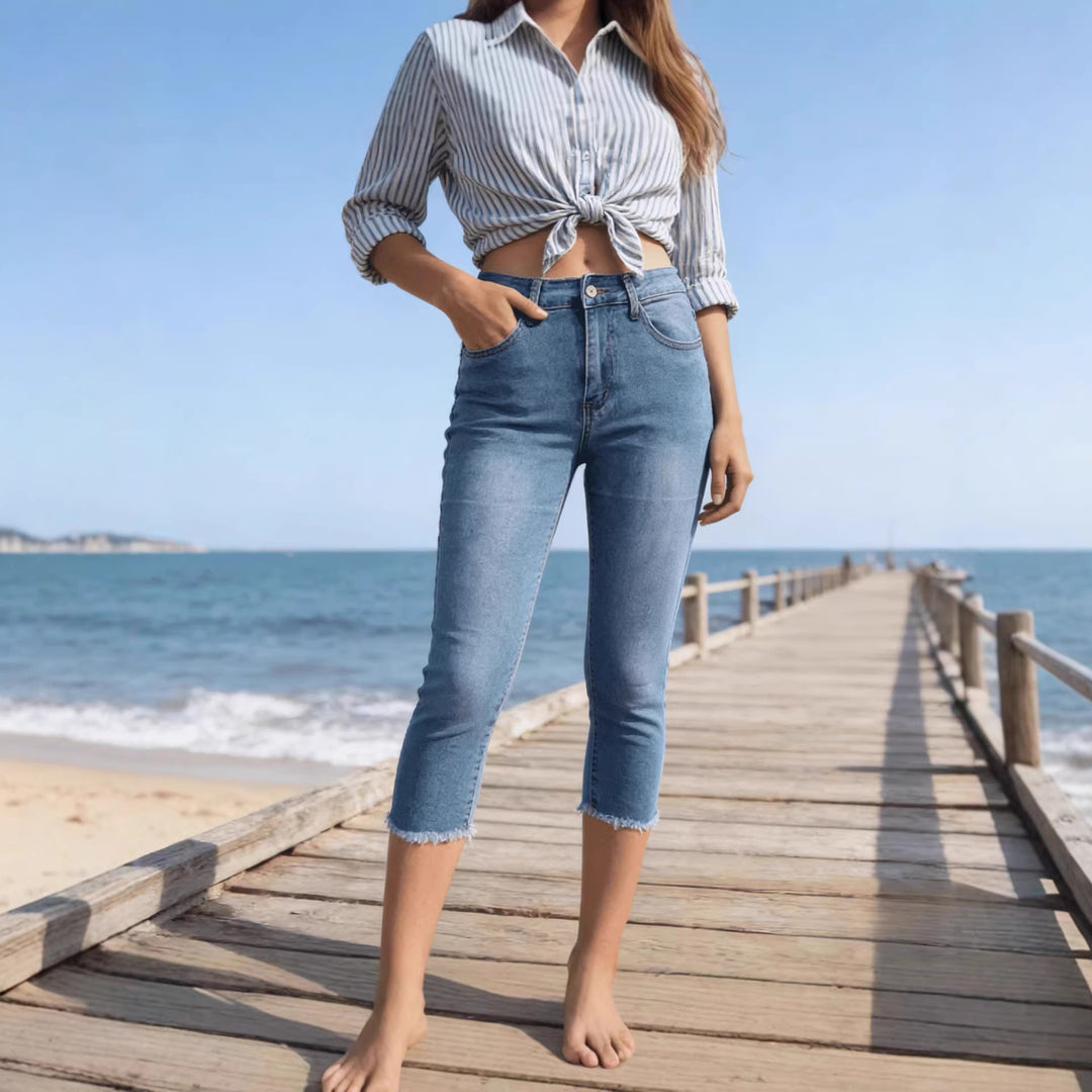 Women’s casual high-waist jeans with frayed hem and trendy cut Lune London