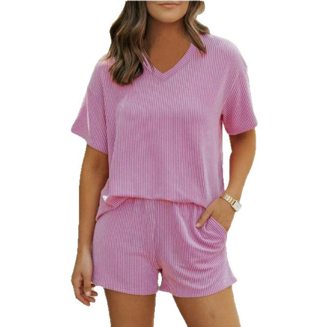 Comfortable set for ladies with short sleeves, V-neck and elastic waistband Lune London