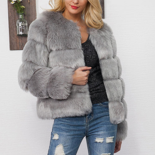 Short faux fur coat for women with hood Lune London