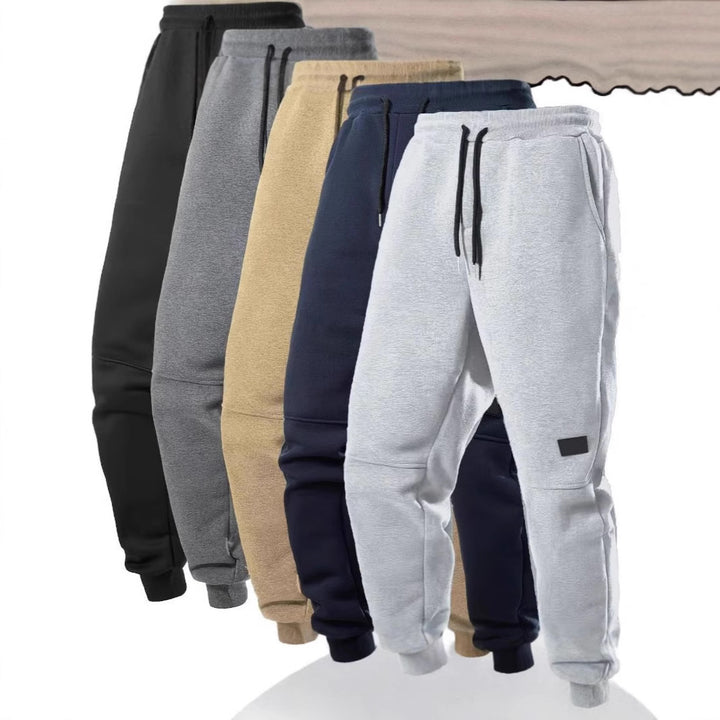 Women comfortable jogging pants with fashionable details and side pockets Chic & Stil