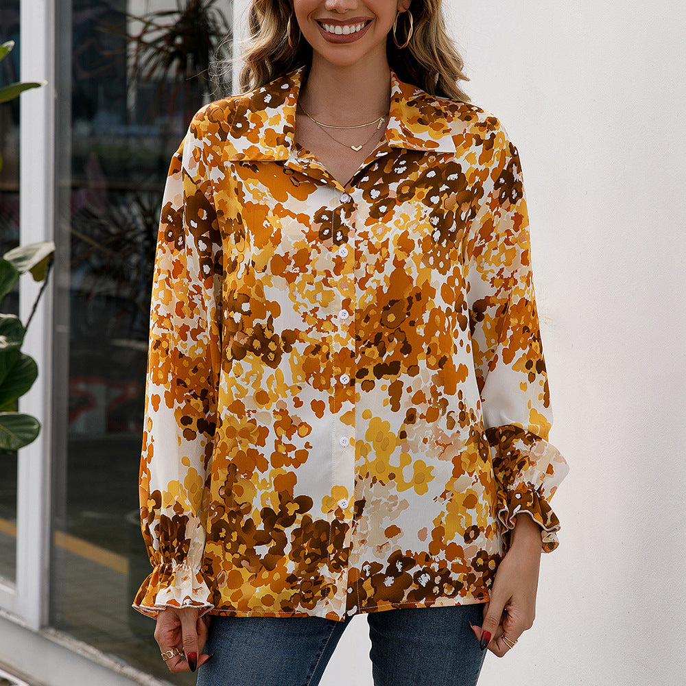 Elegant women's blouse with floral pattern and wide sleeves Lune London