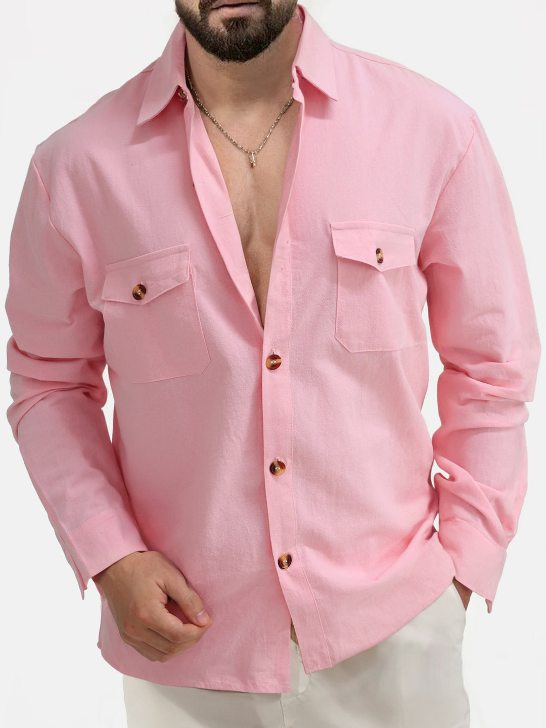 Casual shirt for men with modern buttons and practical chest pockets Lune London