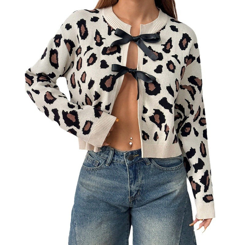 Women Trendy Cardigan with Playful Knots Lune London