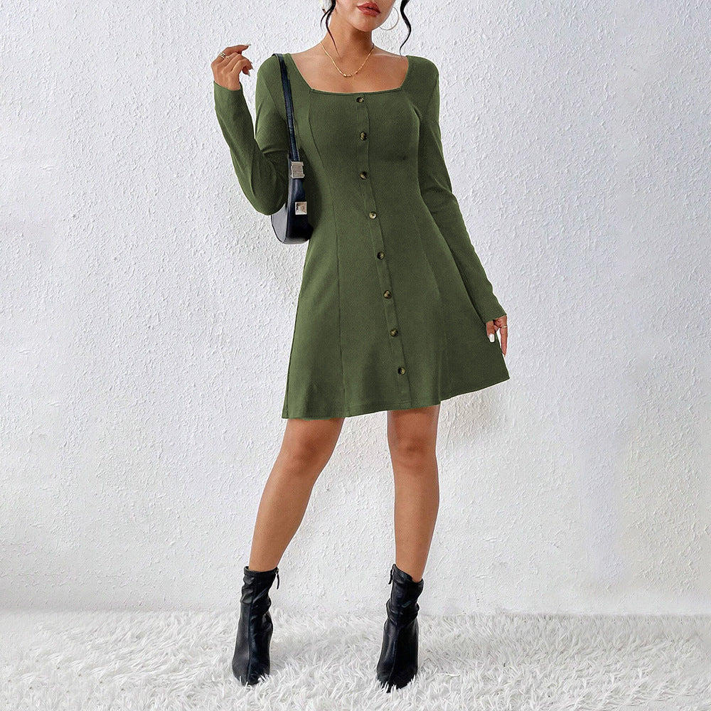 Robe à boutons pour femmes avec manches longues et décolleté carré Chic & Stil