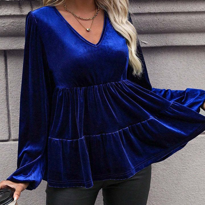 Top en velours pour femmes avec décolleté en V profond et détails volants Chic & Stil