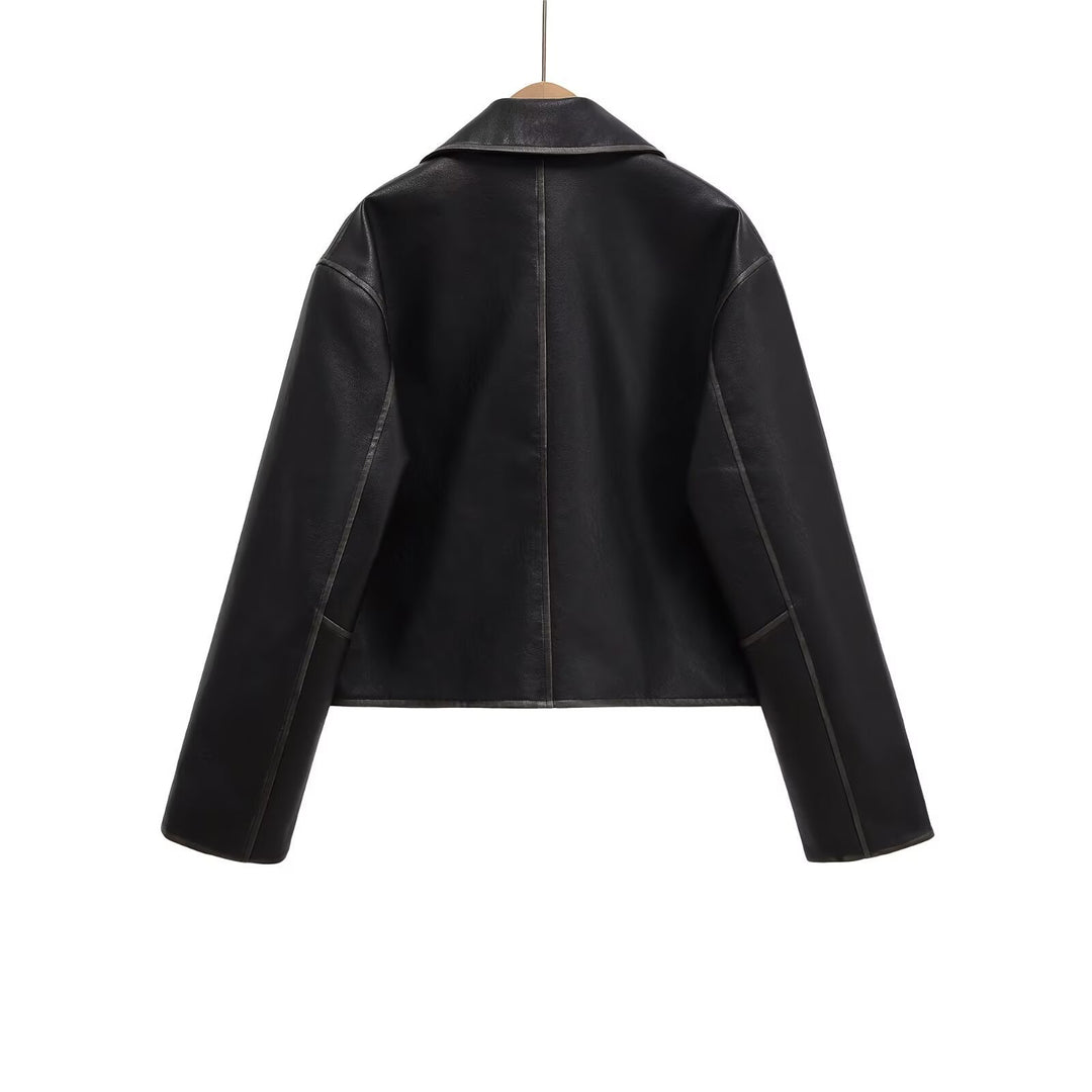 Cropped leather jacket for women with practical pockets Lune London