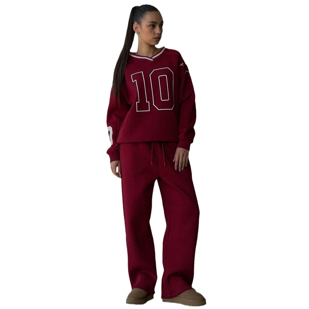 Women's sporty leisure set with a loose fit and a casual chic design