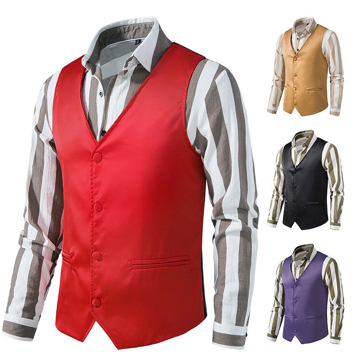 Elegant suit vest for men with modern cut and practical pockets Lune London