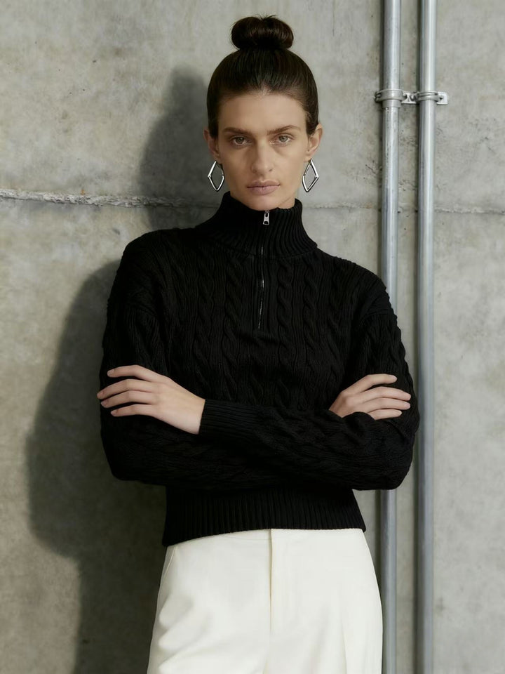 Sweater tricoté élégant pour femme avec col haut et fermeture éclair Chic & Stil