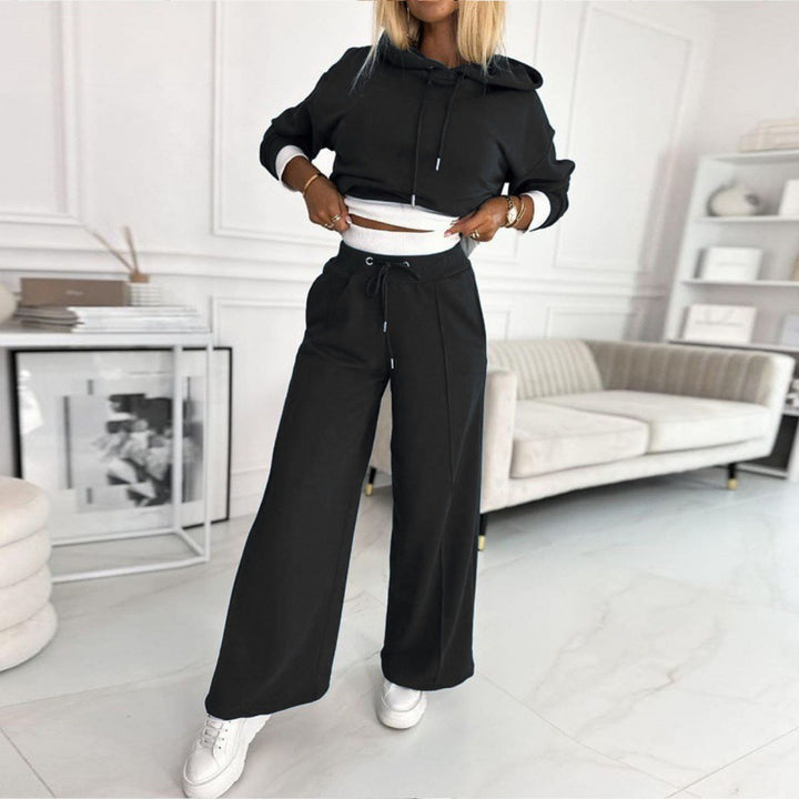 Ladies' sporty lounge set with loose fit and hood Lune London