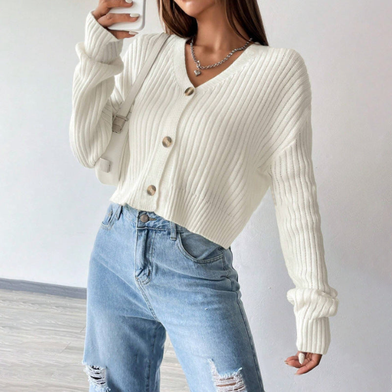 Women's fashionable cardigan with V-neck and button placket Lune London