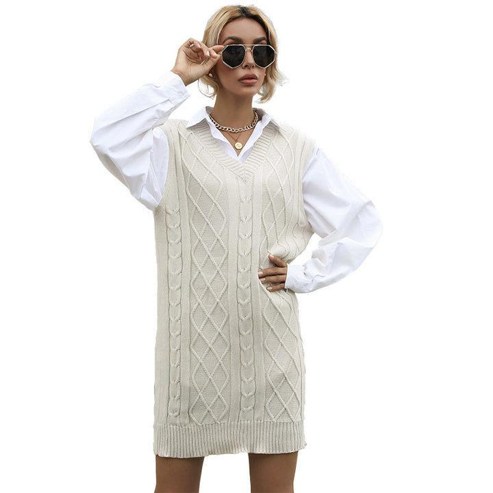 Knit dress for women with V-neck and twisted wool pattern Lune London