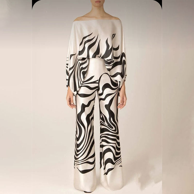 Ladies Elegant Jumpsuit with floral design and wide leg Lune London