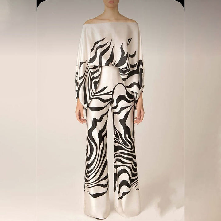 Ladies Elegant Jumpsuit with floral design and wide leg Lune London