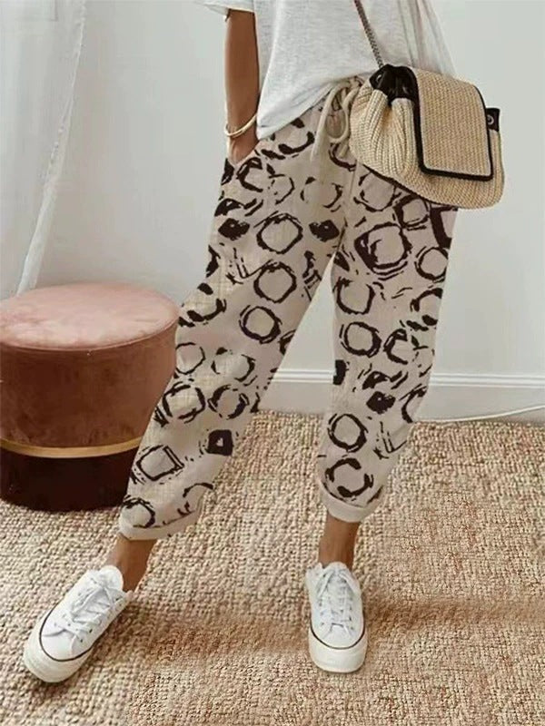 Casual and comfortable chino pants for women with elastic waistband Lune London
