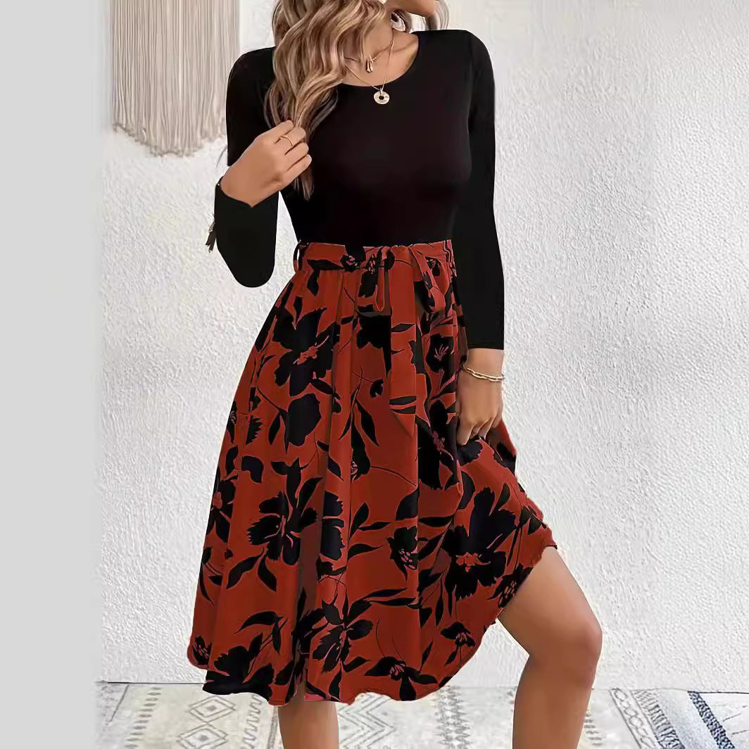 Women's set consisting of a long-sleeved top and a casual floral skirt Lune London