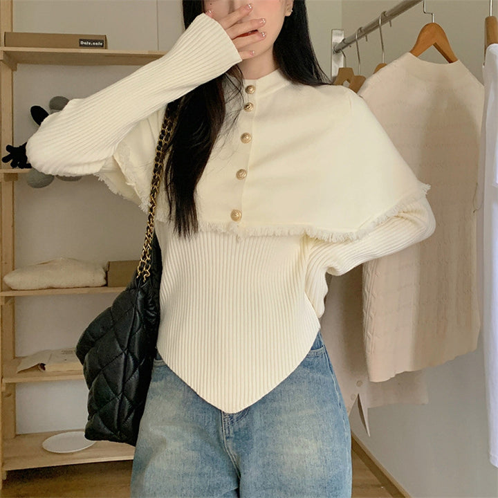 Pull féminin à la mode avec section d'épaule amovible et détails de boutons Chic & Stil