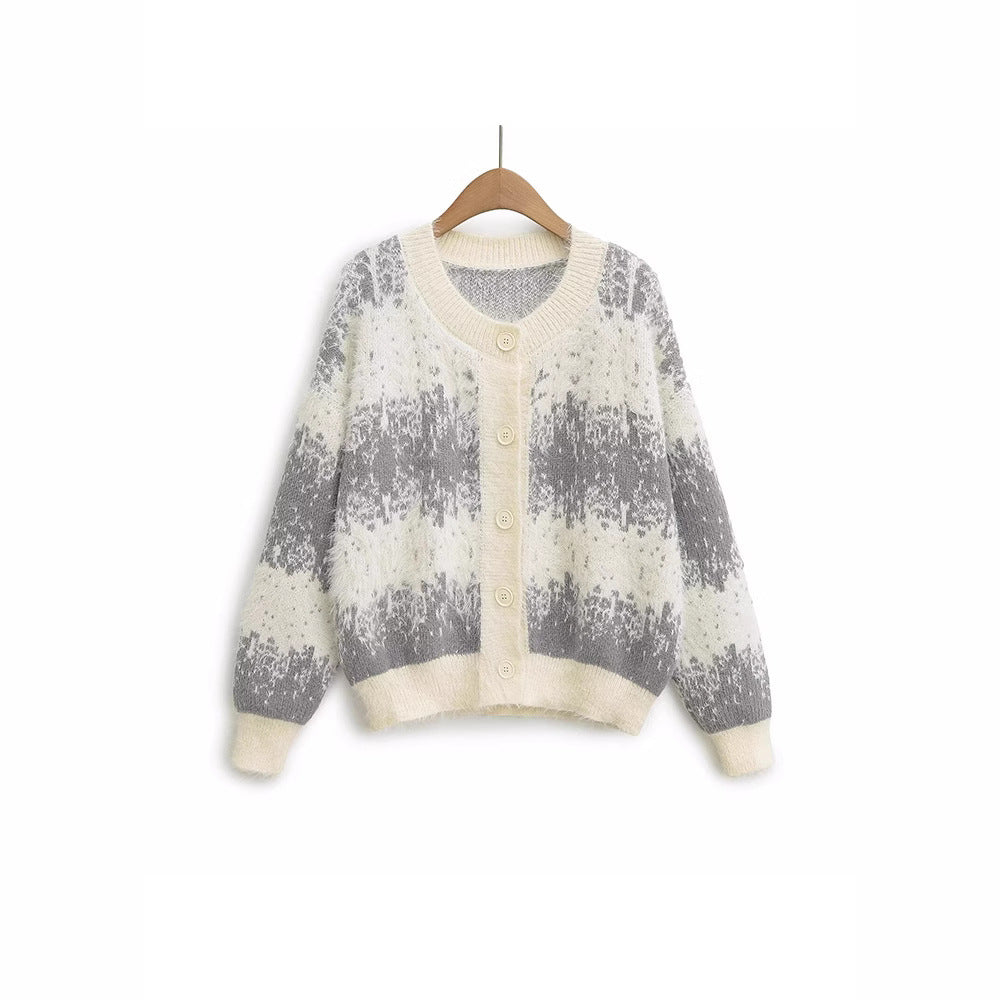 Women's knit jacket with soft patterns and chic and stylish button details