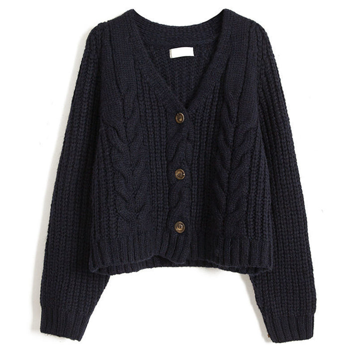 Ladies cozy knit pullover with decorative cable pattern Lune London